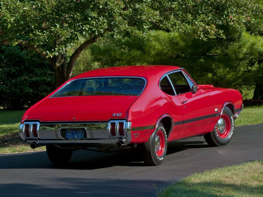  Oldsmobile 442 W-30 Sport Coupe 1970 года  (фото 6 из 8)